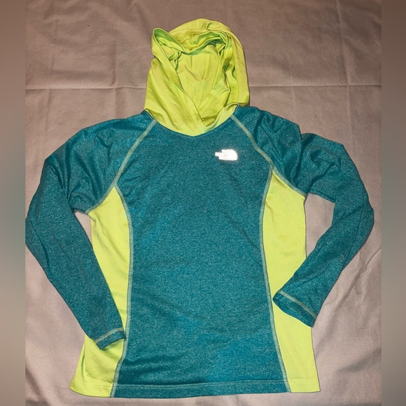 The North Face Other - The North Face 14/16 Lightweight Hooded Shirt Girls outdoor color block